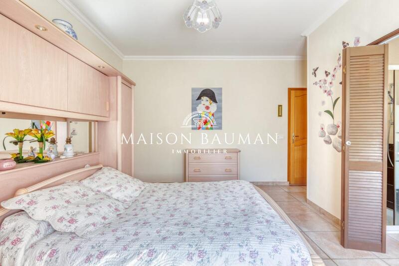 Propriété - 155 m² - 5 pièces