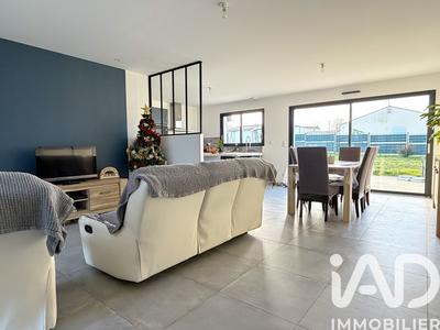 Maison - 102 m² - 5 pièces