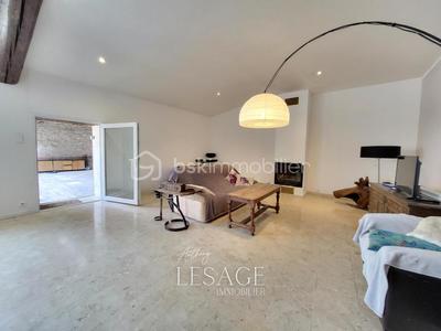 Maison - 167 m² - 5 pièces