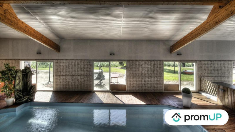 Maison contemporaine - 1 280 m² - 20 pièces