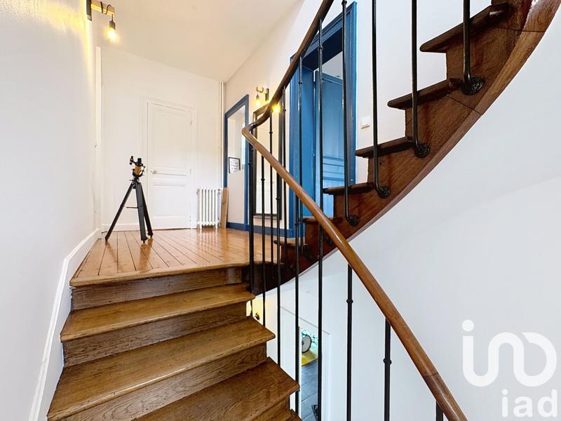 Maison de ville - 234 m² - 8 pièces