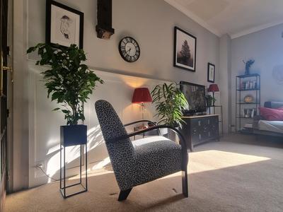 Maison - 220 m² - 7 pièces