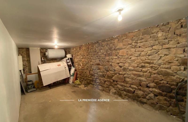 Maison traditionnelle - 271 m² - 10 pièces