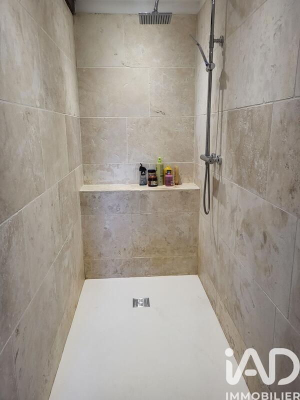 Maison - 180 m² - 7 pièces