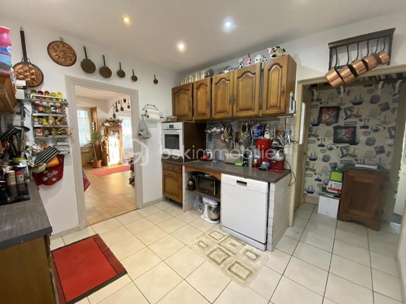 Maison - 144 m² - 9 pièces