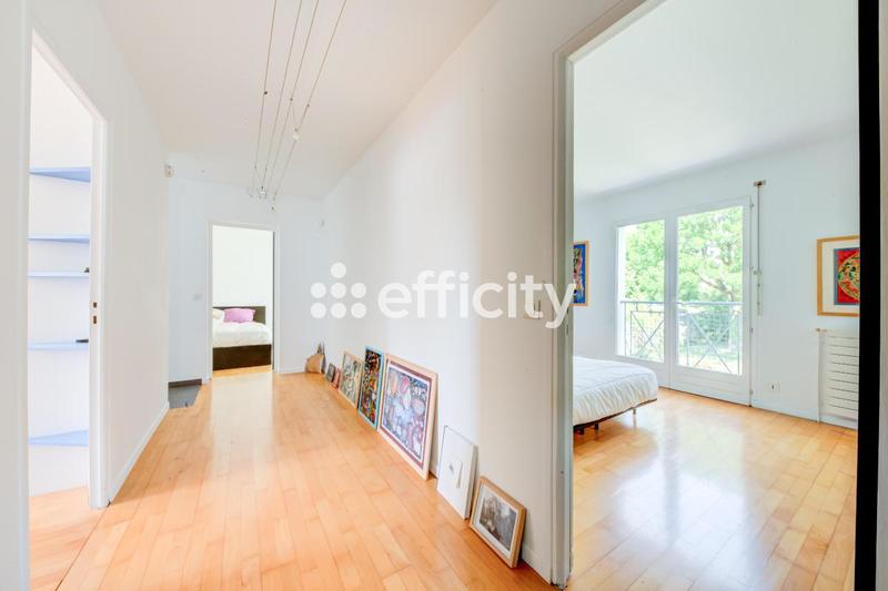 Maison - 170 m² - 6 pièces