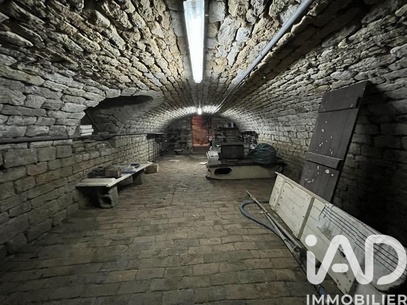 Maison - 227 m² - 7 pièces