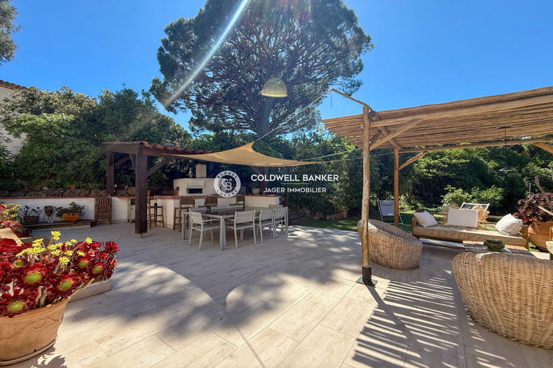 Villa - 206 m² - 6 pièces