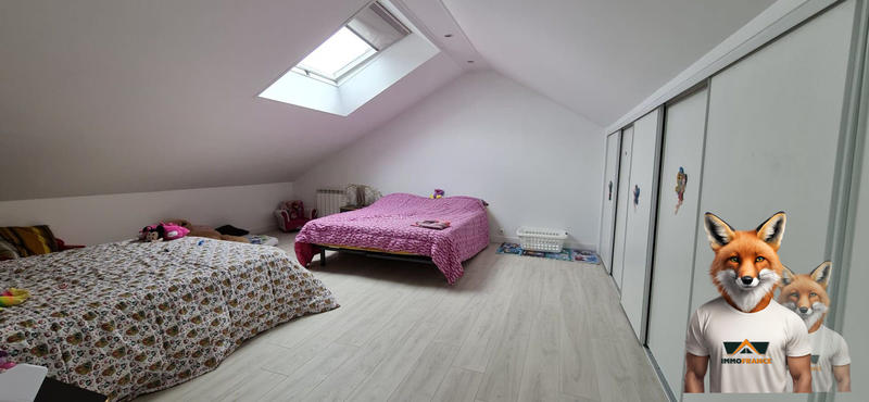 Loft - 218 m² - 6 pièces