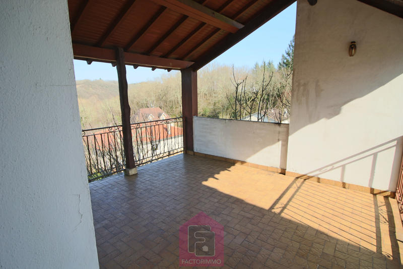 Maison - 127 m² - 6 pièces