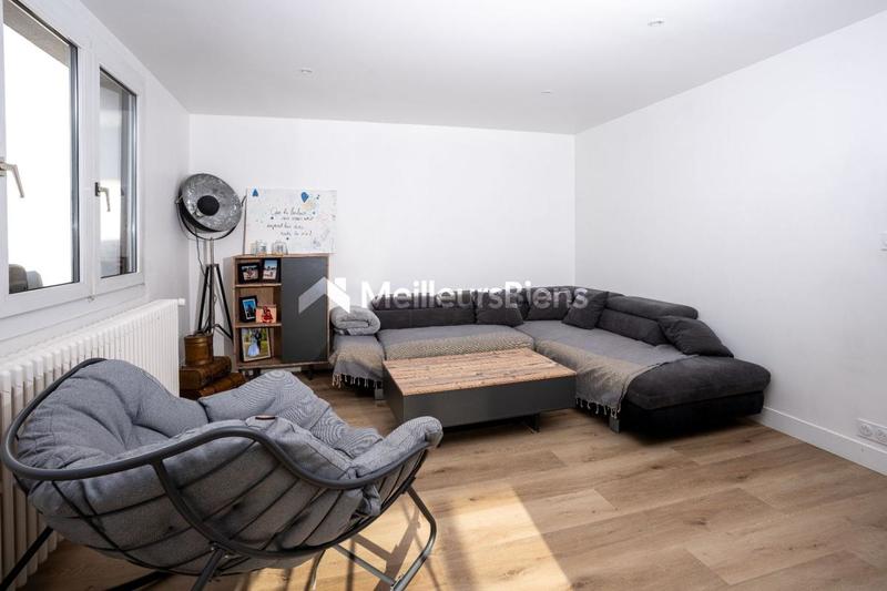 Maison - 141 m² - 6 pièces