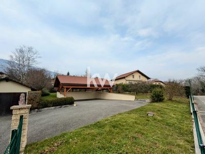 Terrain - 700 m²