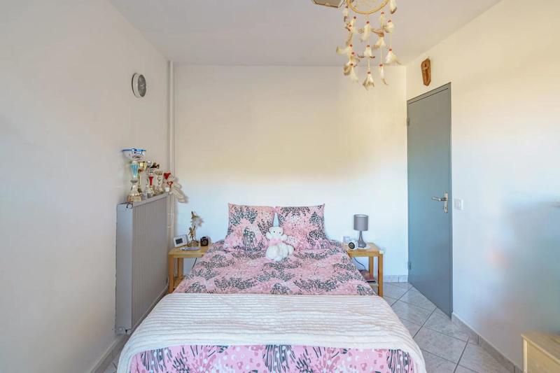 Appartement - 79 m² - 4 pièces