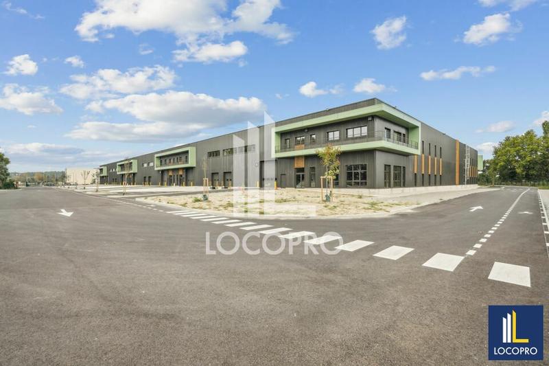 Local d'activité / Entrepôt - 1 628 m²
