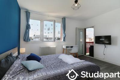 Chambre - 11 m² - 1 pièce