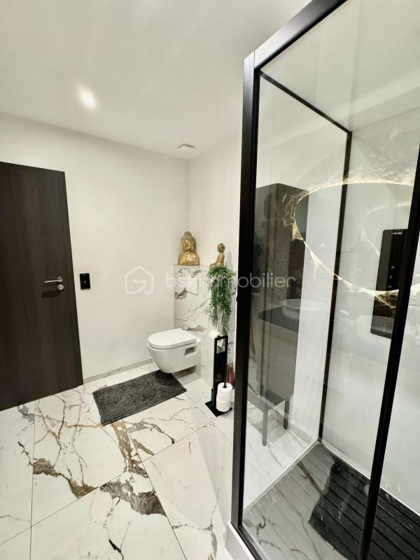 Immeuble - 300 m² - 15 pièces