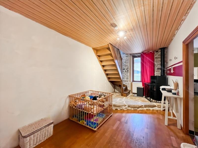 Maison - 166 m² - 7 pièces