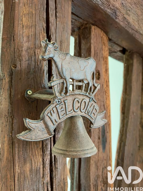 Maison - 210 m² - 8 pièces