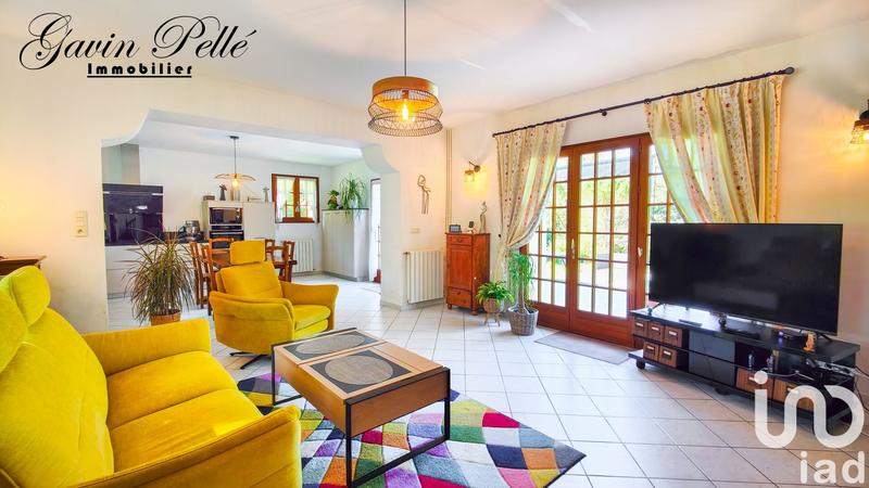 Maison - 210 m² - 7 pièces