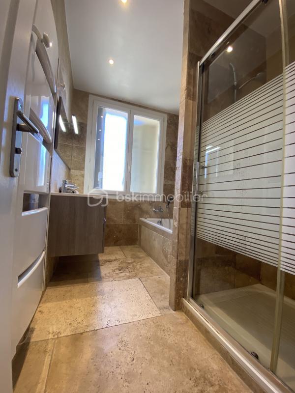 Appartement - 77 m² - 5 pièces