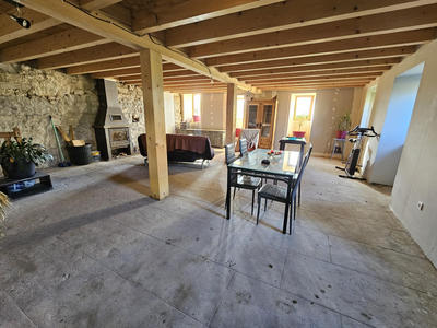 Maison - 286 m² - 11 pièces
