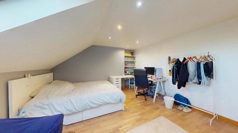 Maison - 188 m² - 7 pièces