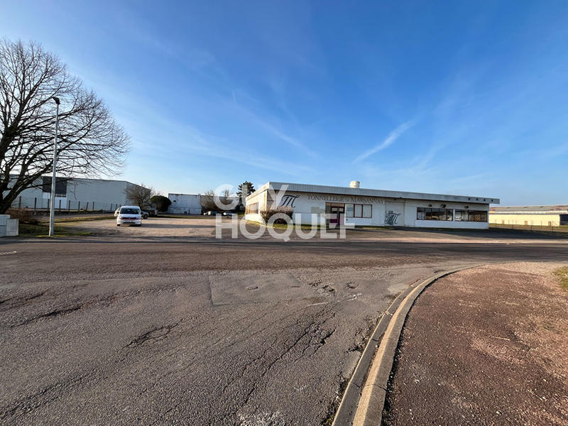 Local d'activité / Entrepôt - 673 m²