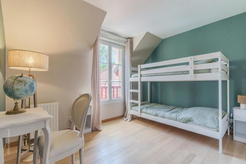 Maison - 158 m² - 6 pièces