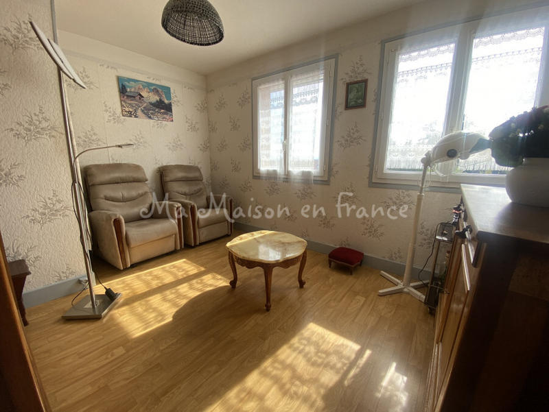 Maison - 81 m² - 5 pièces