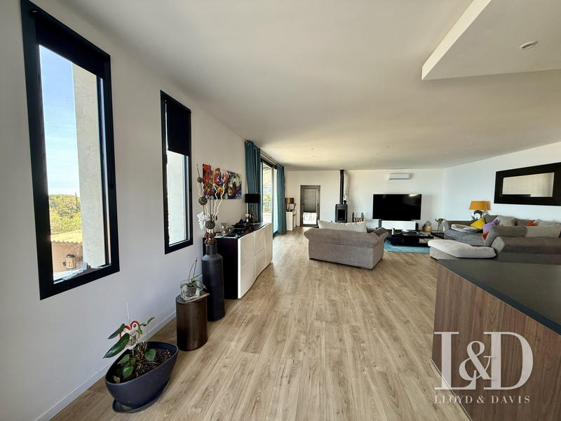 Maison - 160 m² - 4 pièces