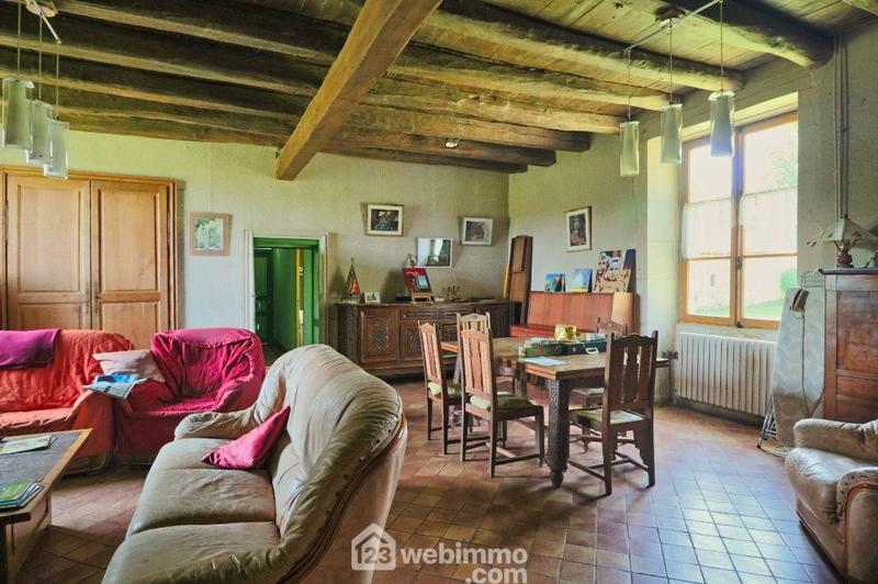 Maison - 295 m² - 11 pièces