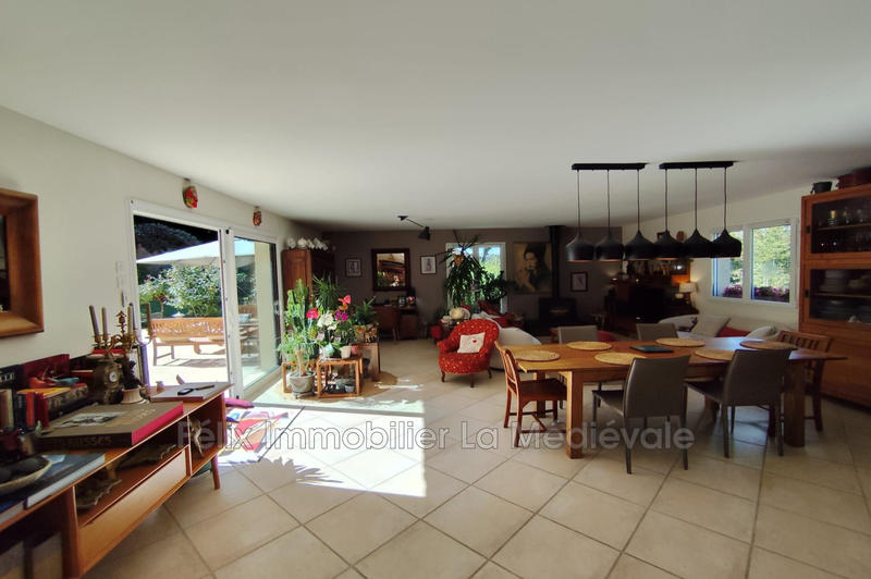 Maison - 190 m² - 9 pièces