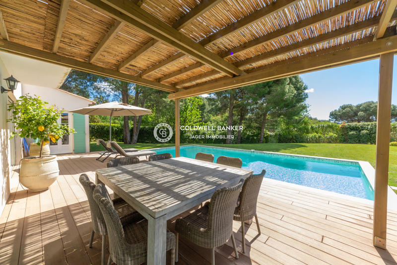 Villa - 225 m² - 5 pièces