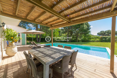 Villa - 225 m² - 5 pièces