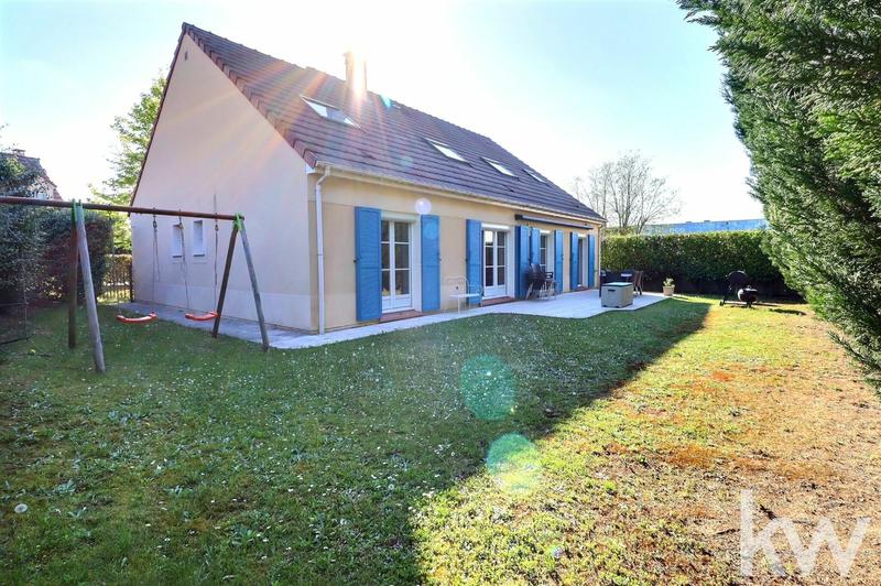 Maison - 243 m² - 9 pièces