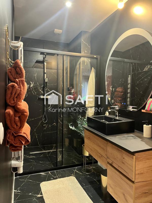 Maison - 160 m² - 6 pièces