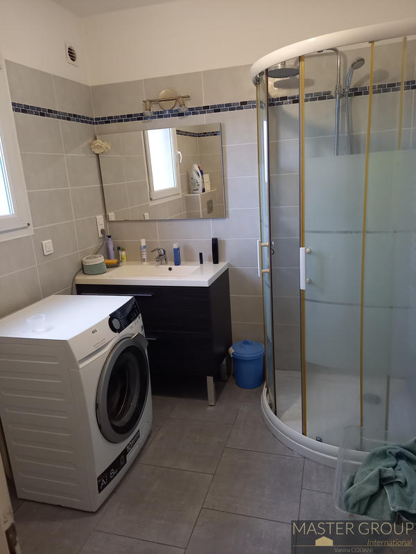 Villa - 97 m² - 6 pièces