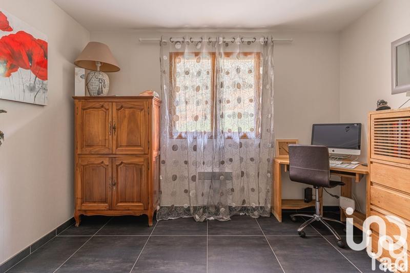 Maison - 255 m² - 7 pièces