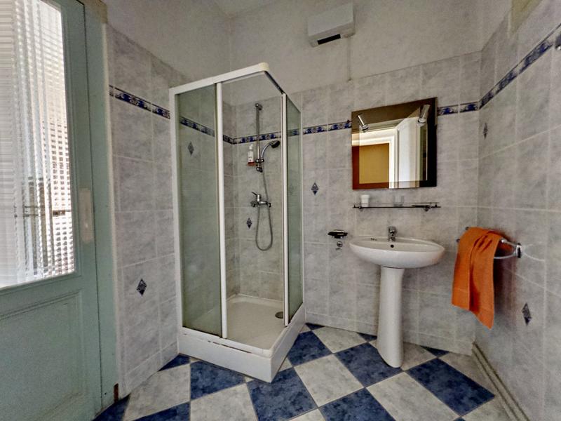 Maison ancienne - 210 m² - 7 pièces