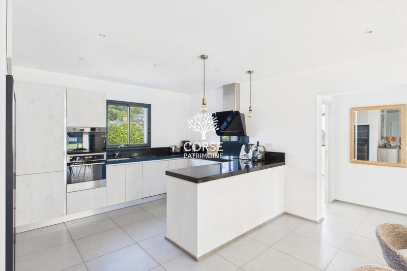 Maison - 136 m² - 5 pièces