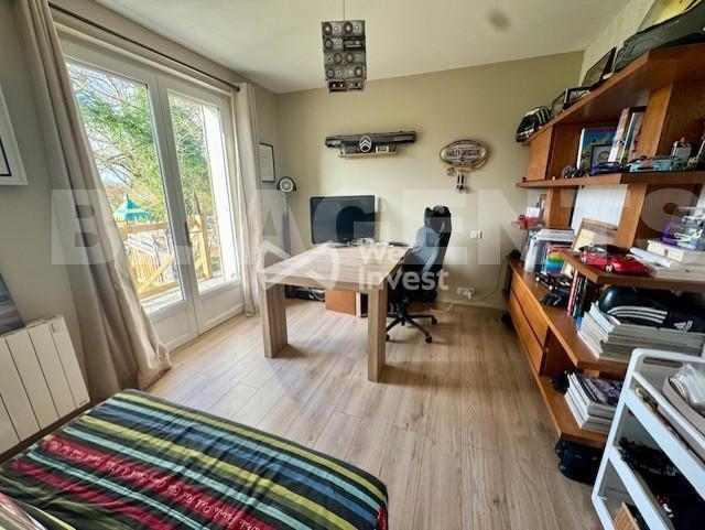 Maison - 205 m² - 6 pièces