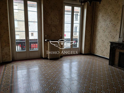 Maison ancienne - 401 m² - 9 pièces