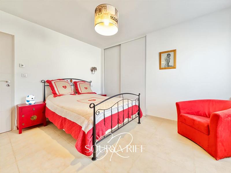 Maison - 195 m² - 5 pièces