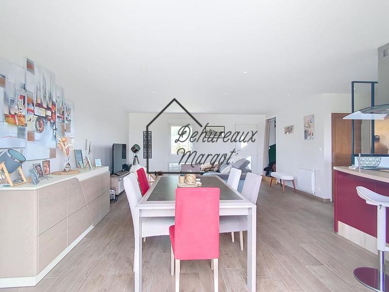 Maison - 123 m² - 7 pièces