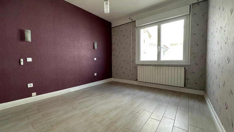 Villa - 215 m² - 8 pièces