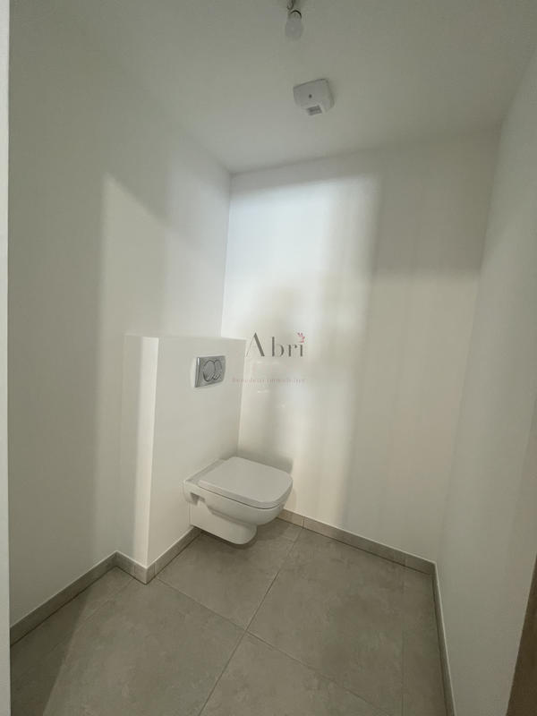 Appartement - 76 m² - 3 pièces