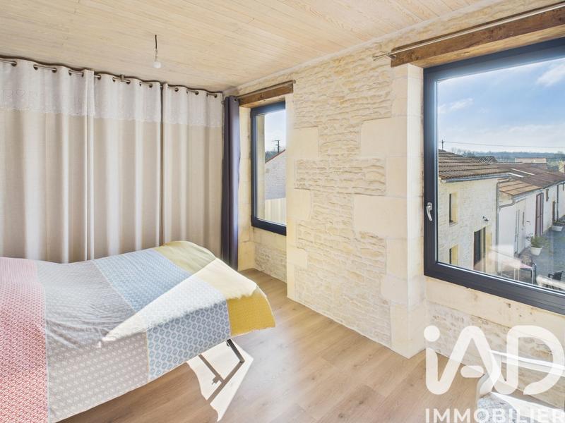 Maison - 347 m² - 5 pièces