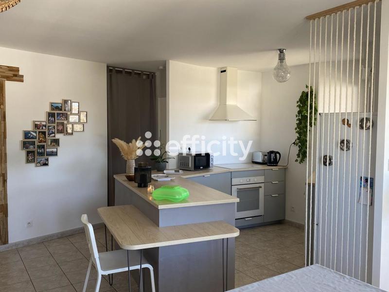 Appartement - 70 m² - 3 pièces