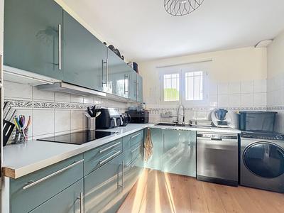 Maison - 86 m² - 4 pièces