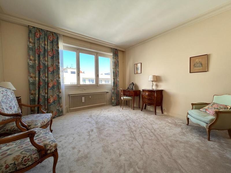 Appartement - 193 m² - 5 pièces